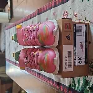 ADIDAS LEGO TODDLER  GIRL LIKE NEW SNEAKERS SIZE 6